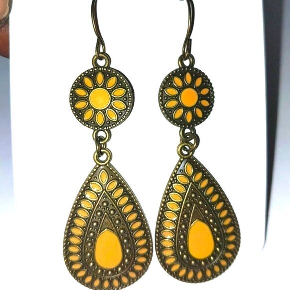 Vintage Boho earrings - Picture 2 of 5